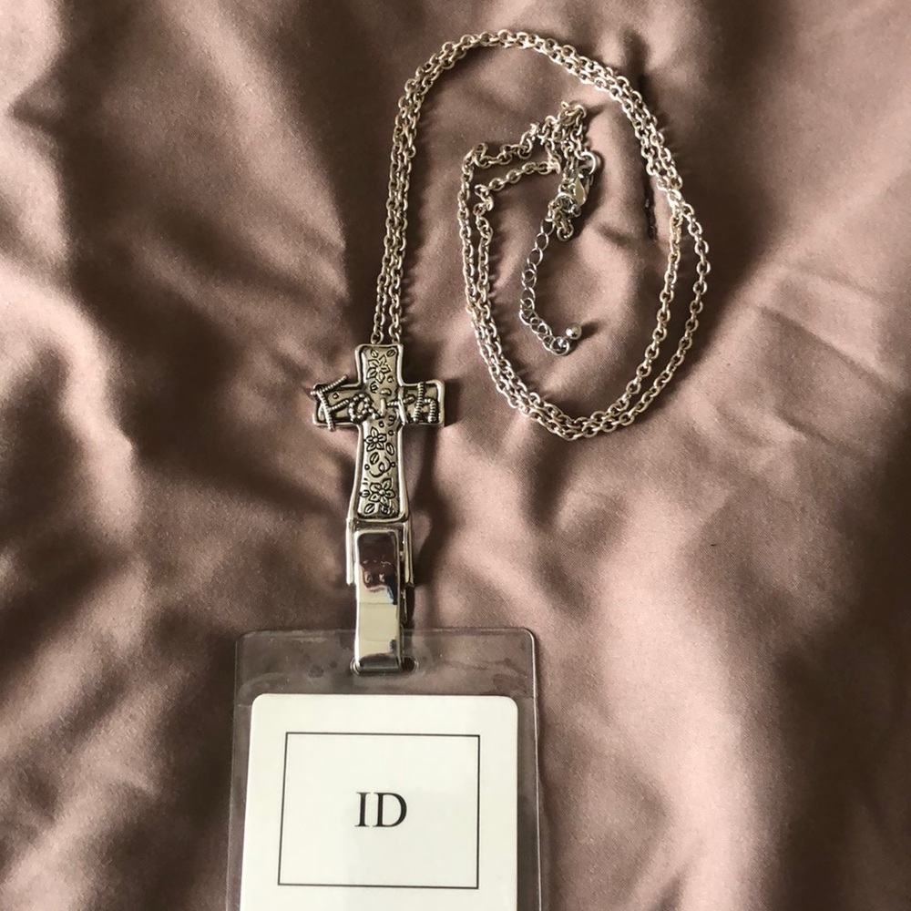 ⚡️NEW ID Holder “Faith” Silver Color